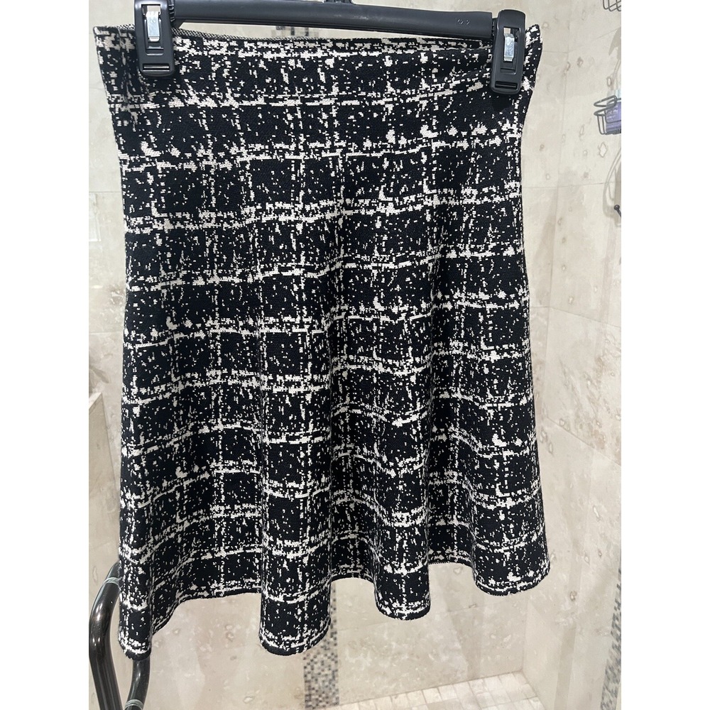 Max Studio Women Knit Skirt Black Ivory Geometric Sweater Soft A-Line Size S NWT
